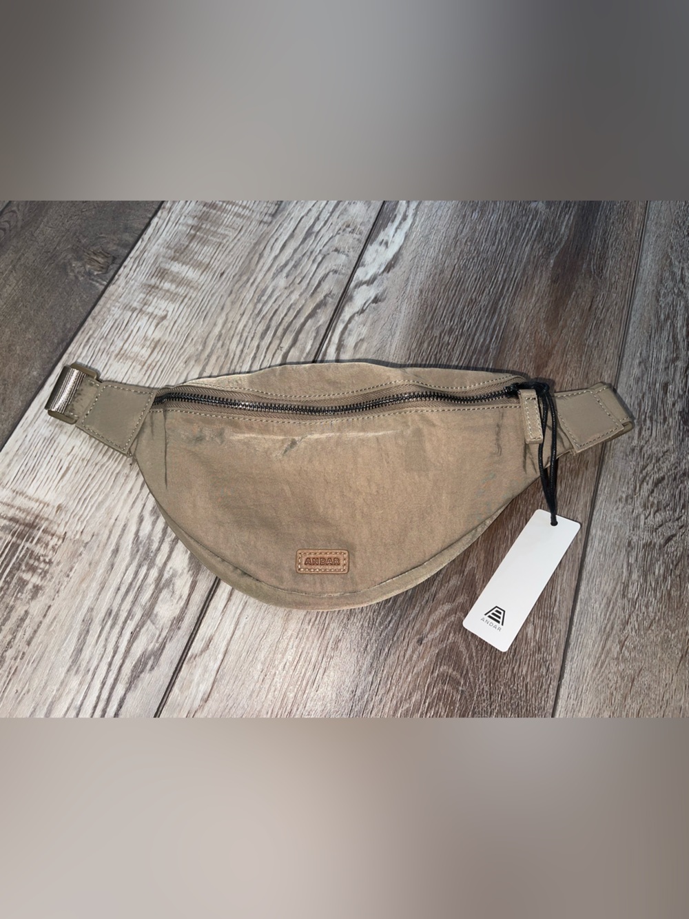 NWT Andar Tatum Active Full Size Crossbody In Coco Tan